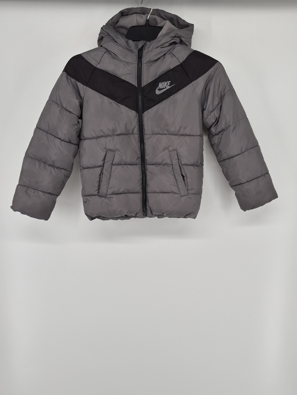Nike Kids Gray & Black Hooded Puffer Jacket Size 7